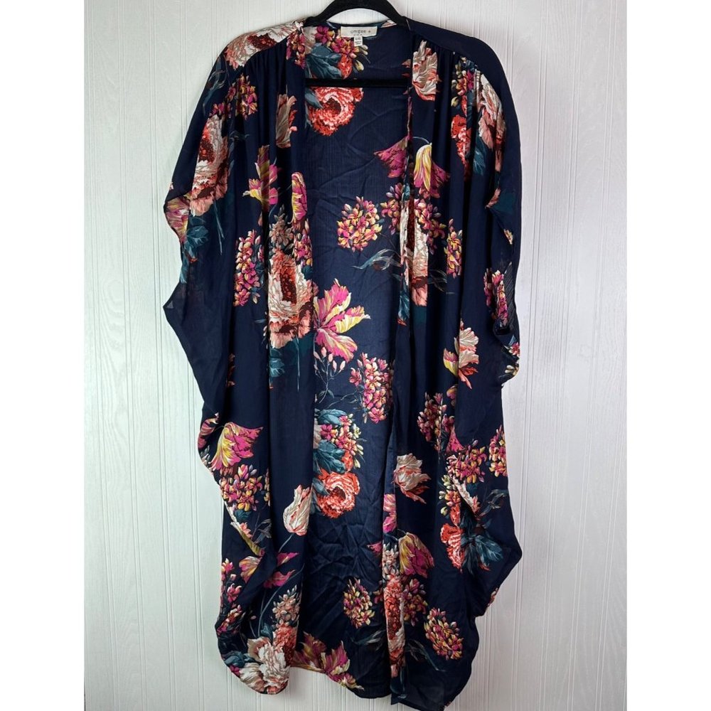 Umgee plus Navy Floral‎ Kimono 1XL